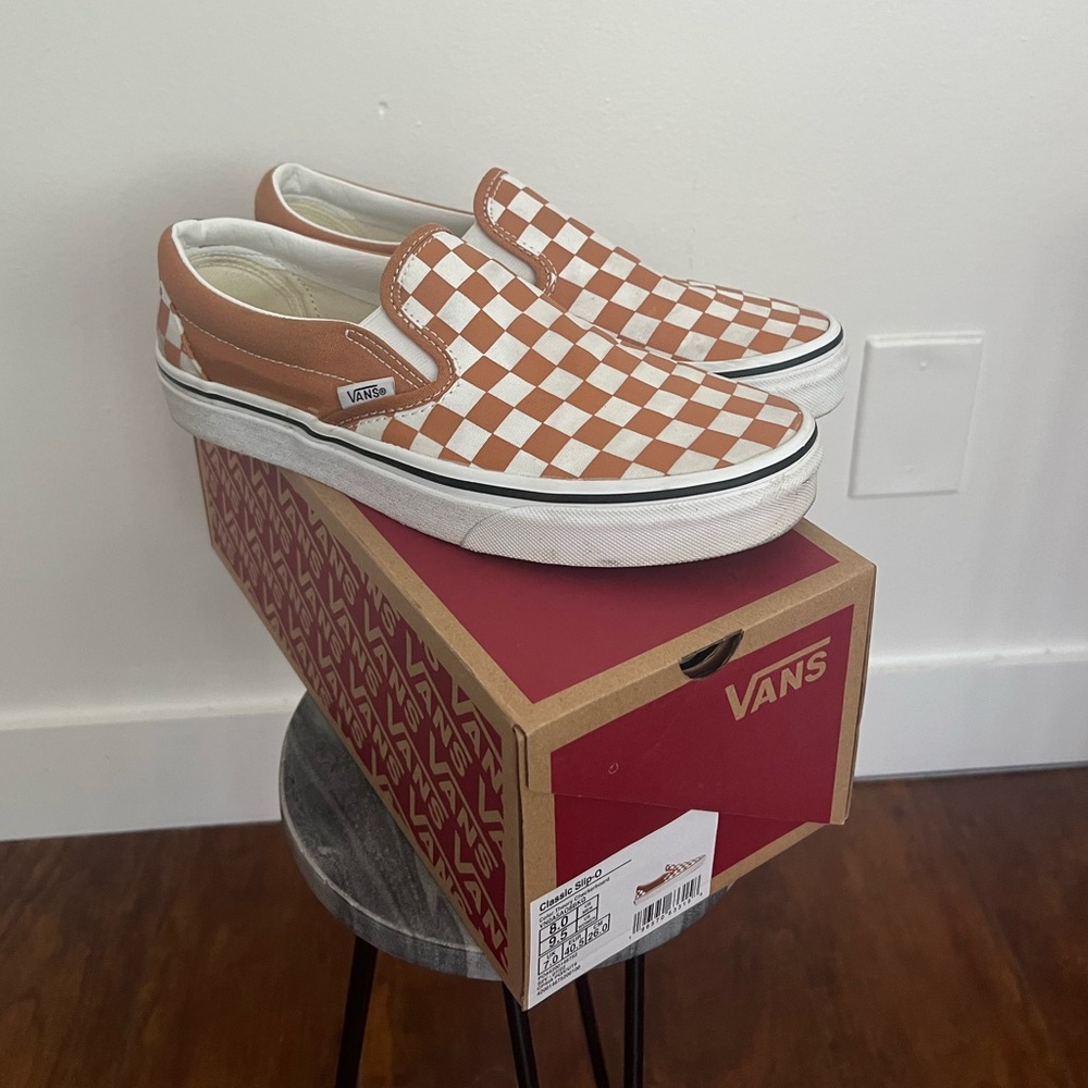 Women’s Vans CLASSIC SLIP-ON SHOE / Golden Orangish Brown & Off White Checkered